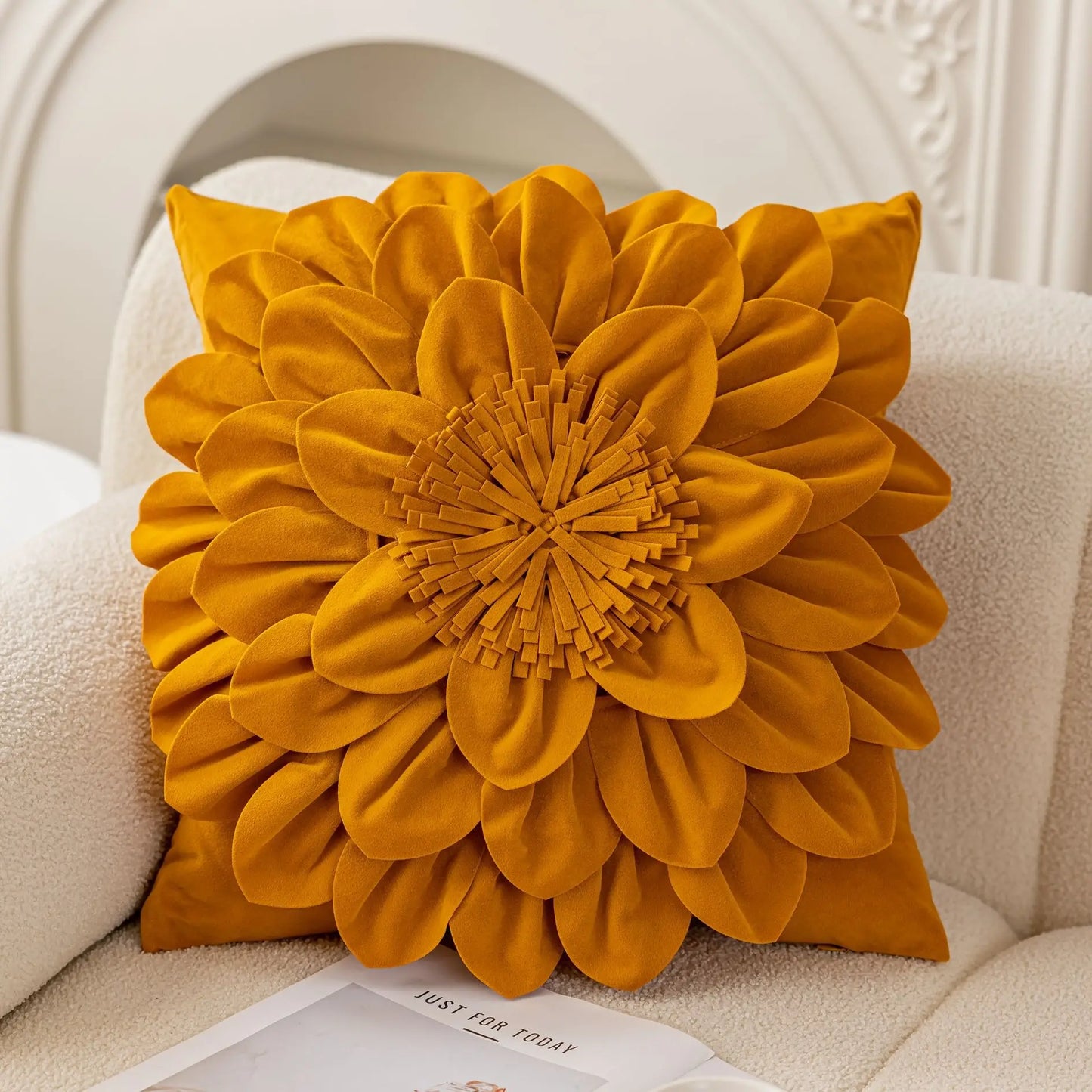 Dahlia Cushion Cover