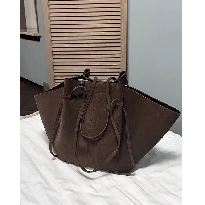 Manta Wing Tote