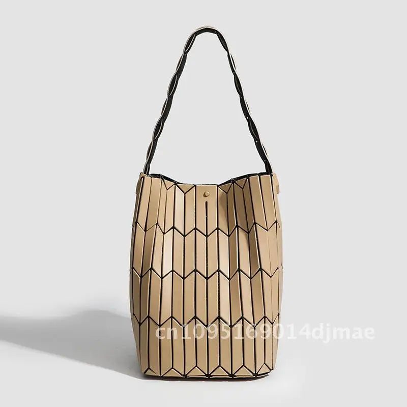 Orizu Bucket Bag