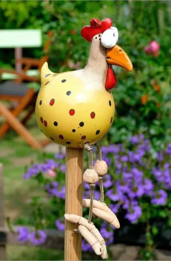 Funny Hens Sculptures