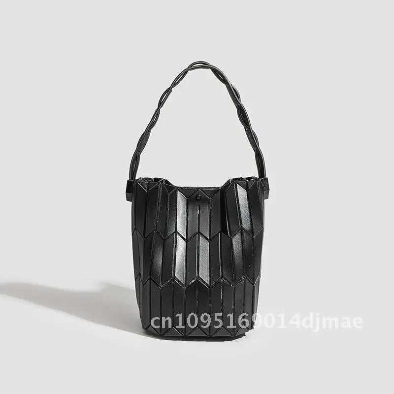 Orizu Bucket Bag