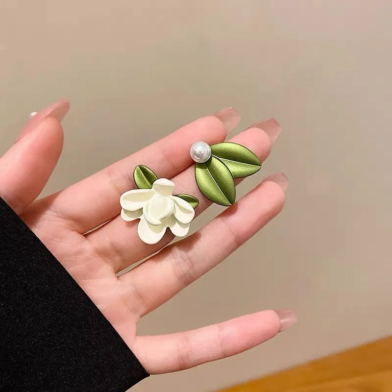 Grace Gardenia Earrings
