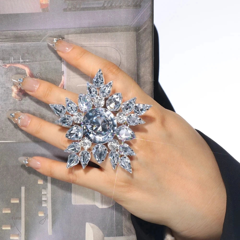 Siia Snowflake Ring