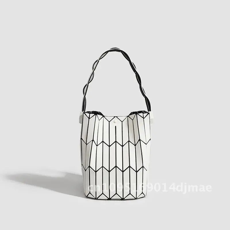 Orizu Bucket Bag