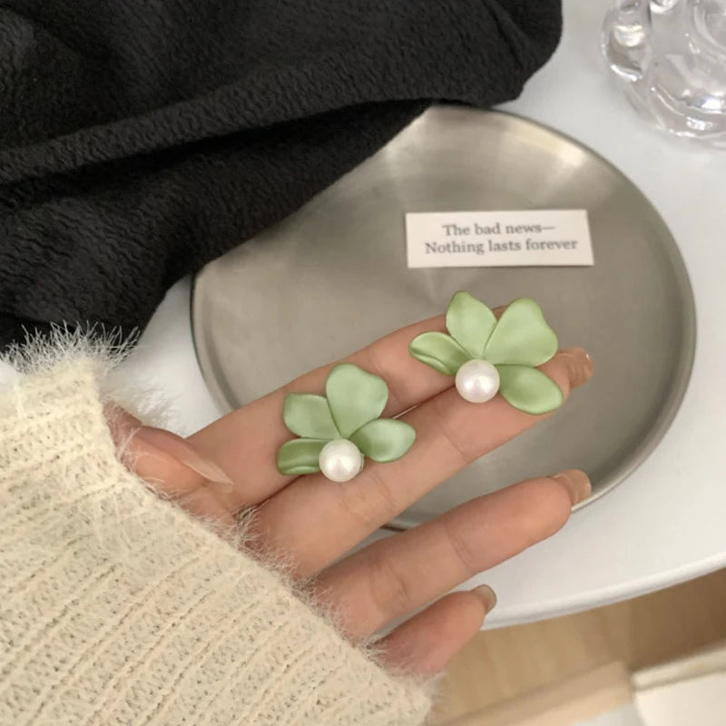 Grace Gardenia Earrings