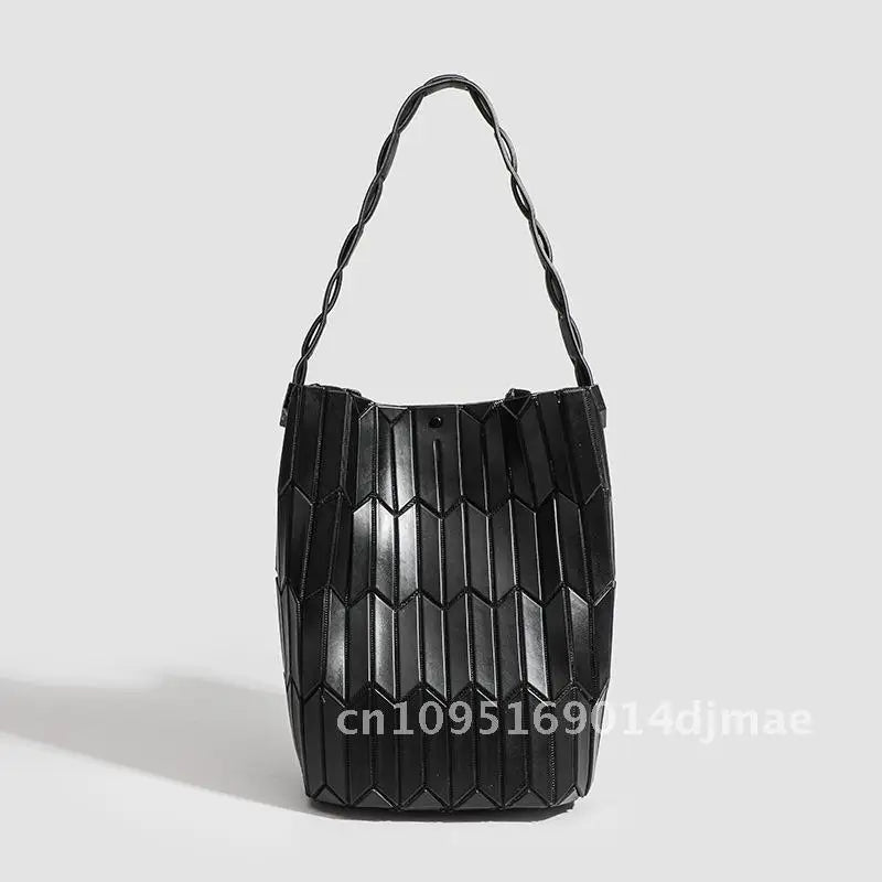 Orizu Bucket Bag
