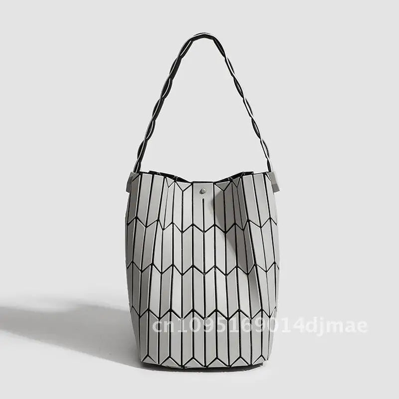 Orizu Bucket Bag
