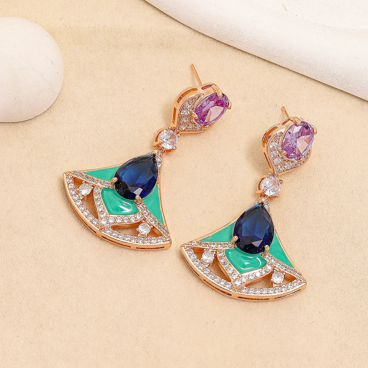 Elly Vert Fan Earrings