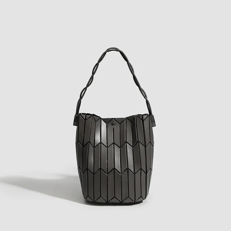 Orizu Bucket Bag 2.0