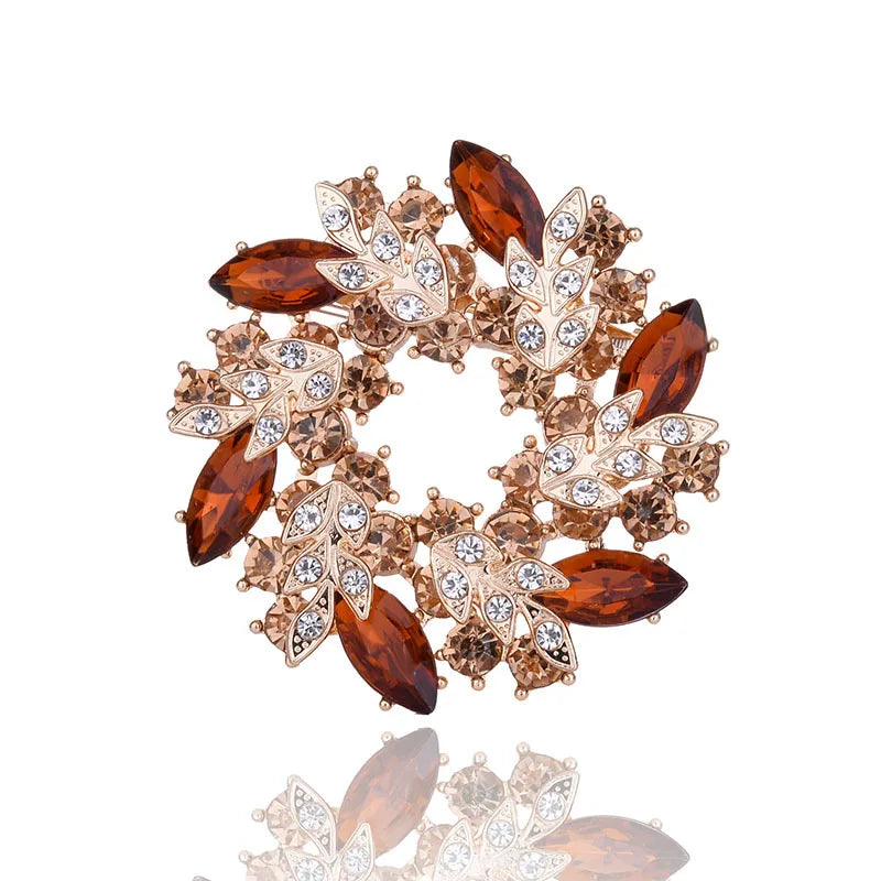 Wren Christmas Wreath Brooch