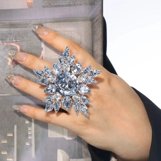 Siia Snowflake Ring