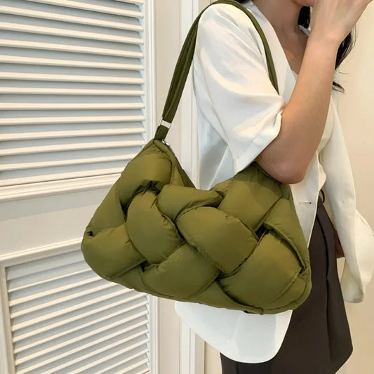 Knottie Puff Bag
