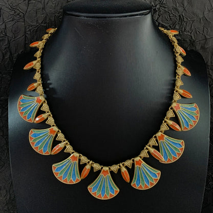 Aurora Fan Collar