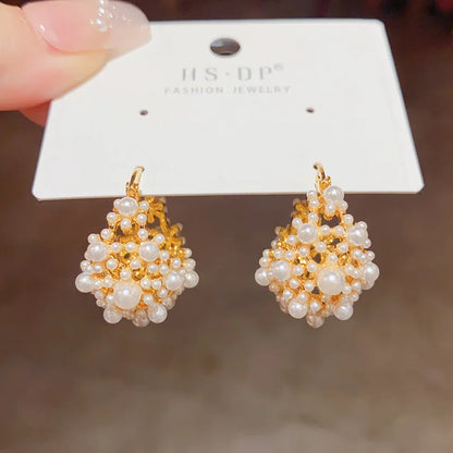Anora Pearly Earrings