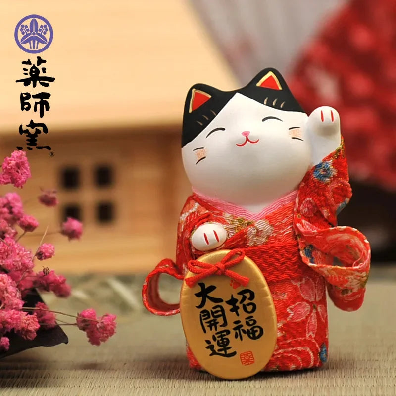 Japanese Lucky Cat in Kimono