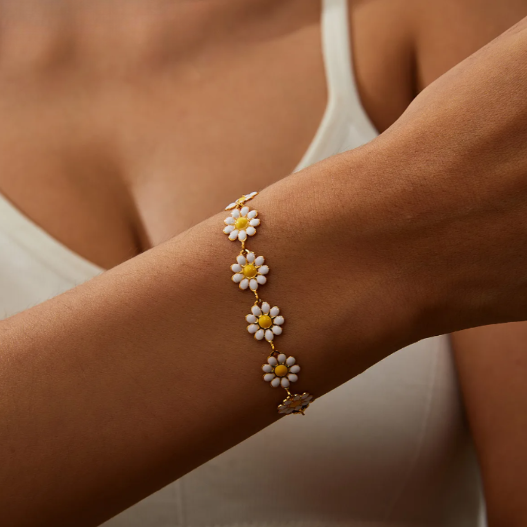 Delicate Daisy Jewelry